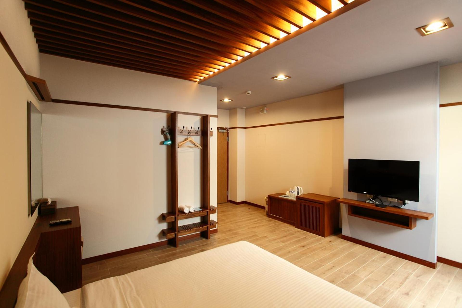 Toutsu Gyoen Donggang Exterior foto